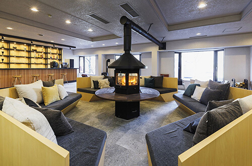 薪火休息室 MOUNTAIN COMMONS